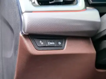 BMW X1 xDrive20d M SPORT.DR.ASS.PR.ASS.SHZ.3 STÜCK