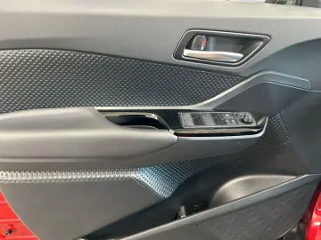 TOYOTA C-HR 2.0 Hybrid GR Sport