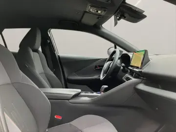 TOYOTA C-HR Hybrid FWD Teamplayer