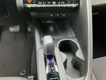 TOYOTA C-HR Hybrid FWD Teamplayer
