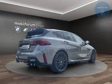BMW M135 i xDrive ACC 19 Zoll H K HUD 360Kamera