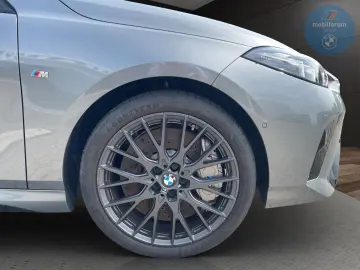 BMW M135 i xDrive ACC 19 Zoll H K HUD 360Kamera