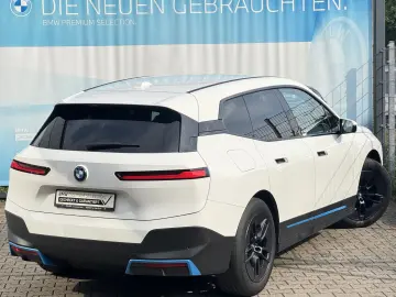 BMW iX xDrive40 DA-Pro PA-Plus LASER H&K Keyless