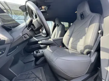 BMW iX xDrive40 DA-Pro PA-Plus LASER H&K Keyless