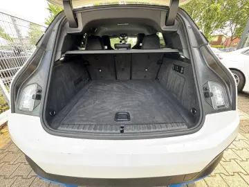 BMW iX xDrive40 DA-Pro PA-Plus LASER H&K Keyless