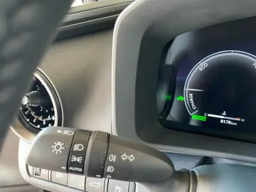 TOYOTA C-HR 1.8 Hybrid Teamplayer  Technik Paket CAM SH