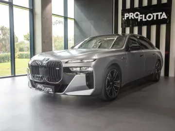 BMW M760 7 M760 e xDrive