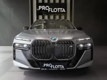 BMW M760 7 M760 e xDrive