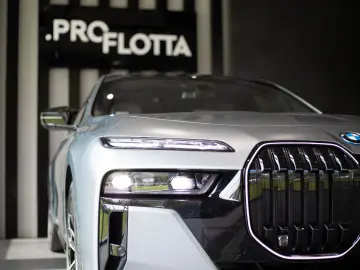 BMW M760 7 M760 e xDrive