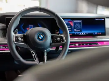BMW M760 7 M760 e xDrive