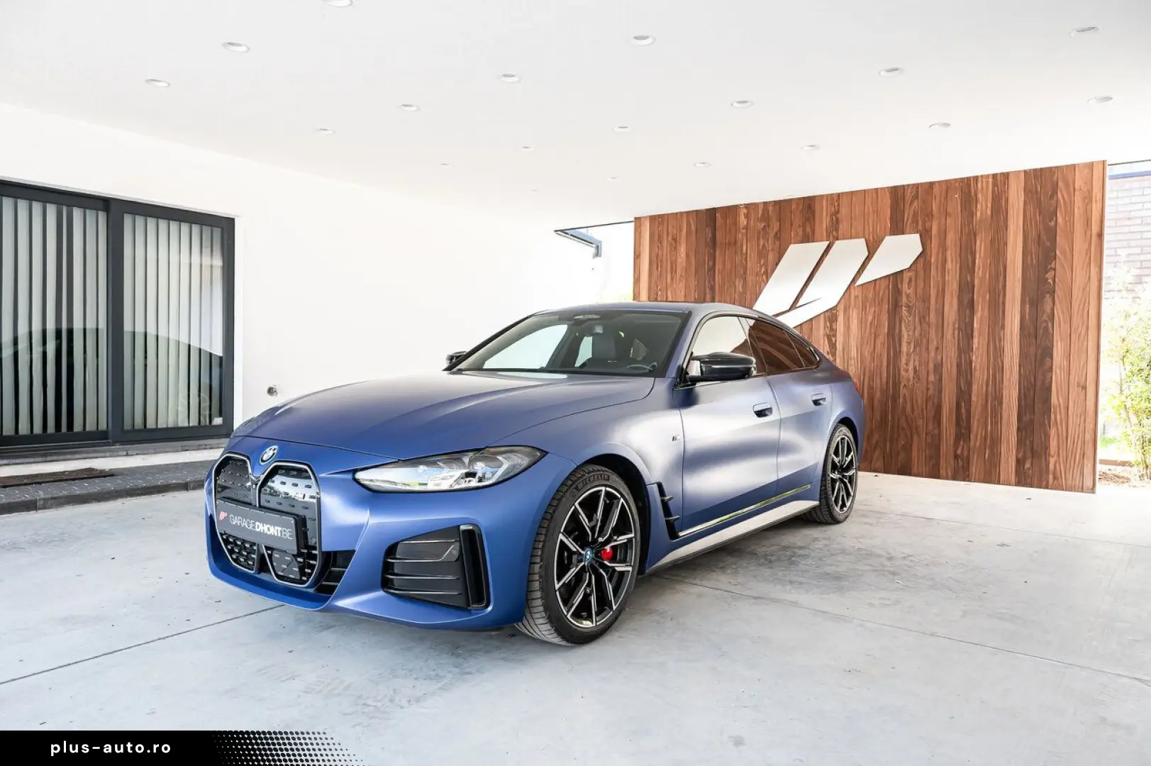 BMW i4 2022 — imagine 4
