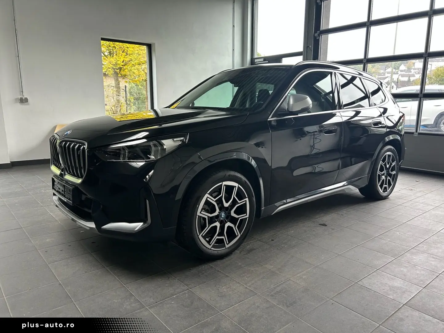 BMW iX1 2023