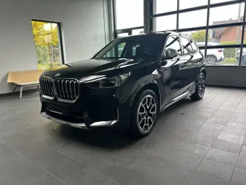 BMW iX1 30 xDrive xLine Leder_Pano_HarmanKard_Headup