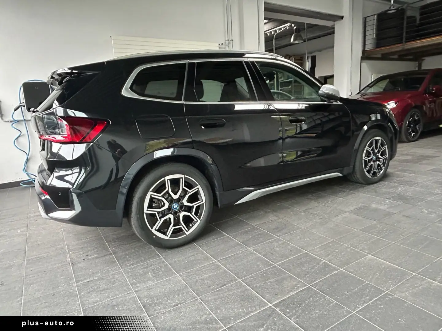 BMW iX1 2023 — imagine 4