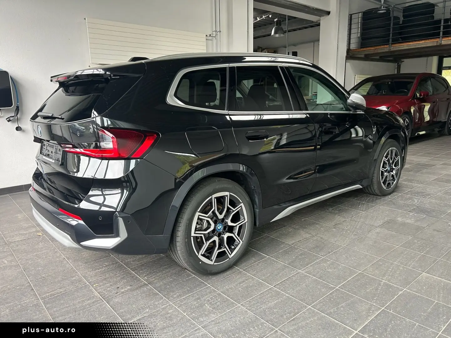 BMW iX1 2023 — imagine 5