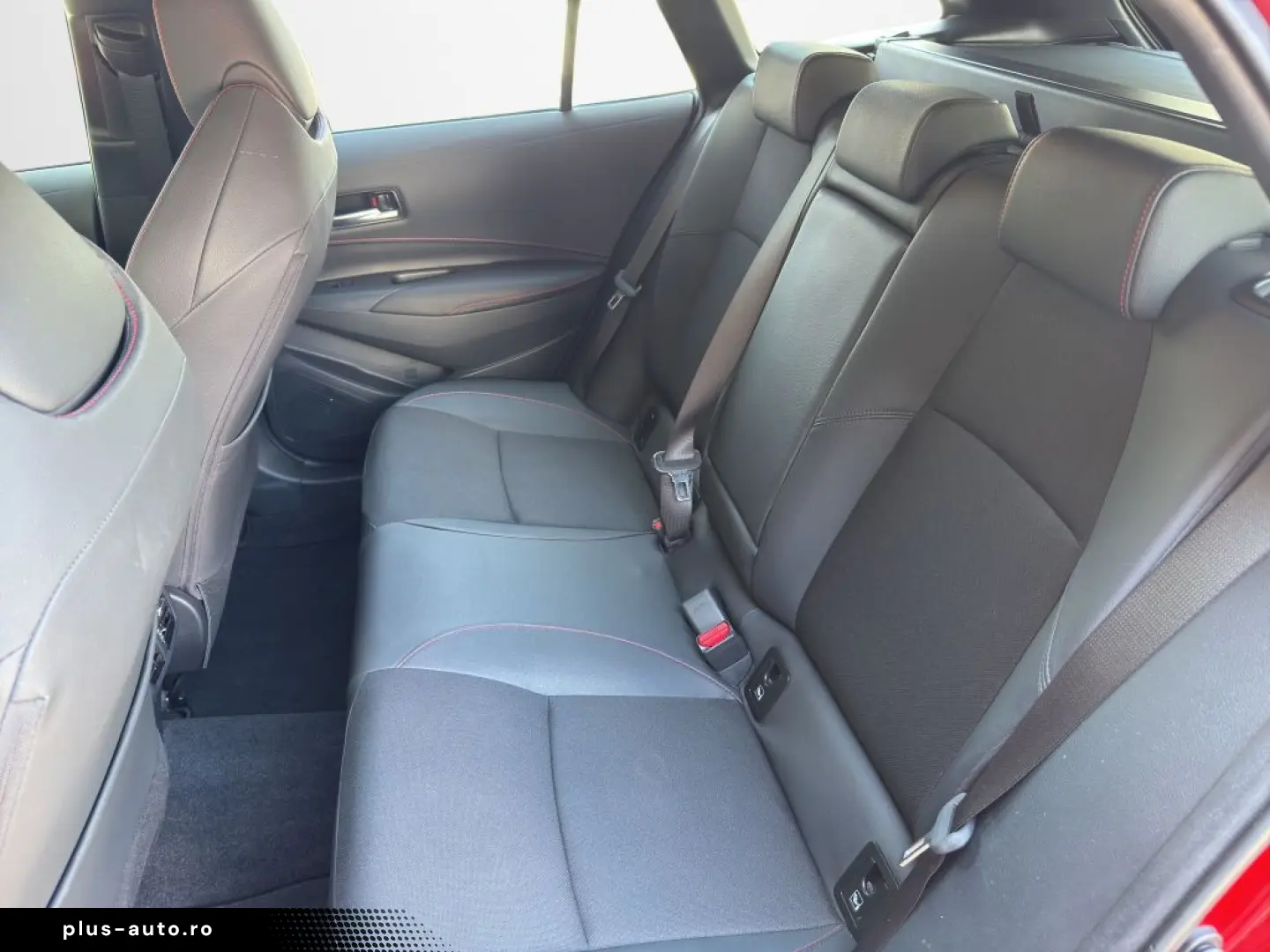 TOYOTA Corolla 2.0 TS GR Sport  Bi-Color Technik-P.