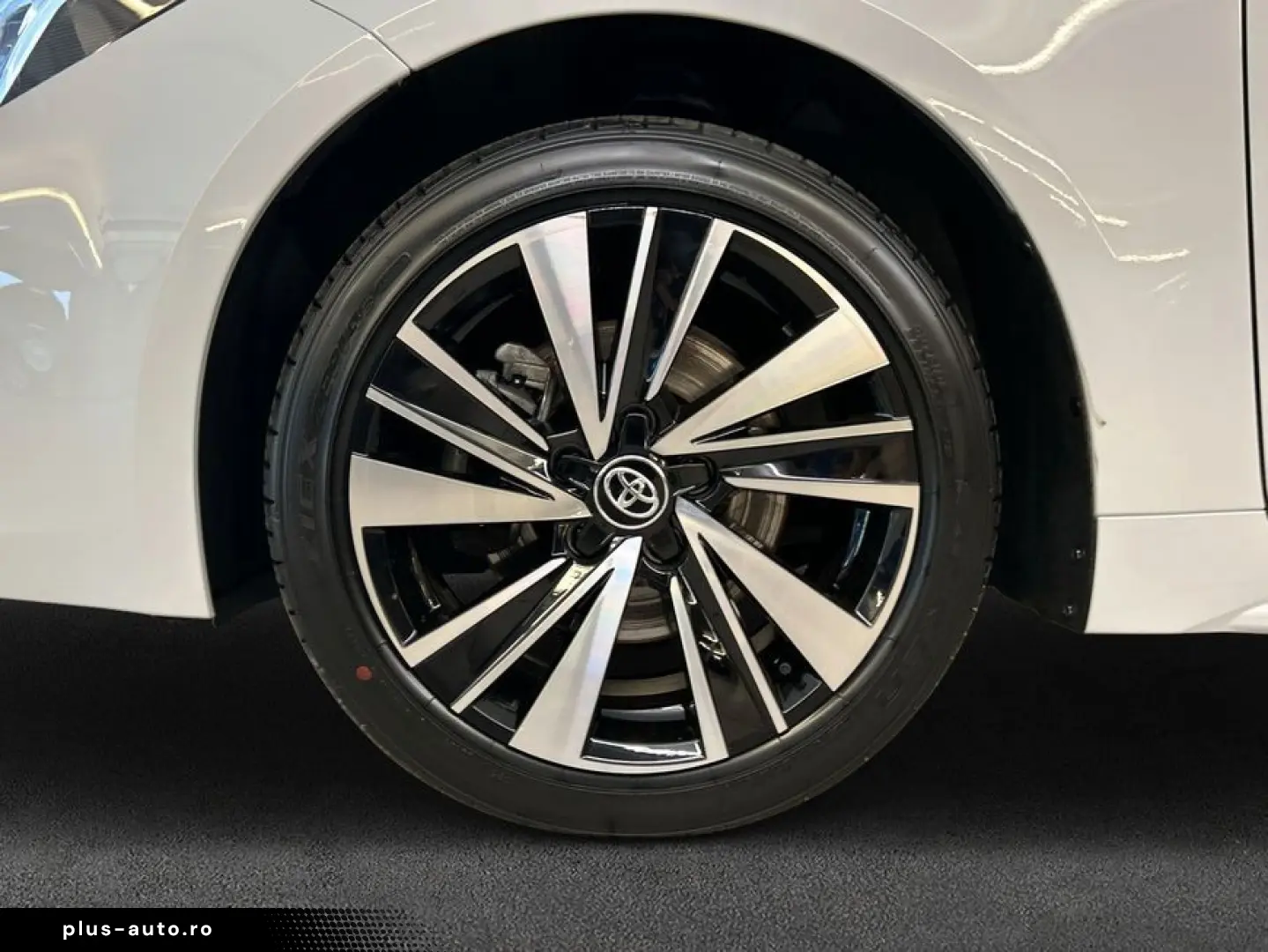 TOYOTA Corolla 2.0 Hybrid Touring Sports Teamplayer