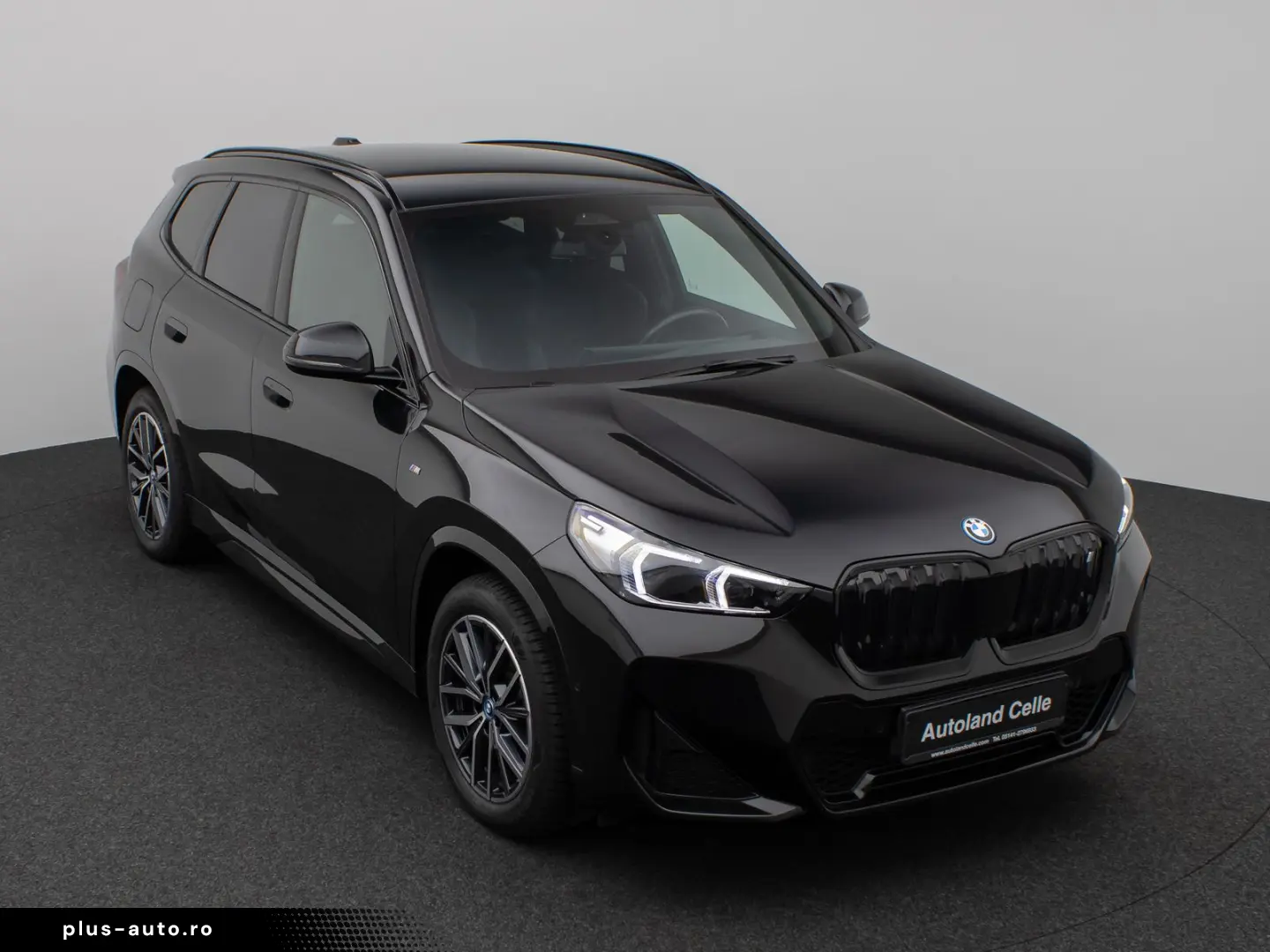 BMW iX1 2023 — imagine 3