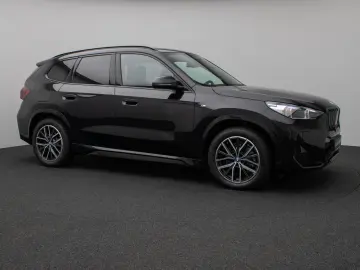 BMW iX1 xD30 M Sport Kamera DAB Komfort Fernlichtass