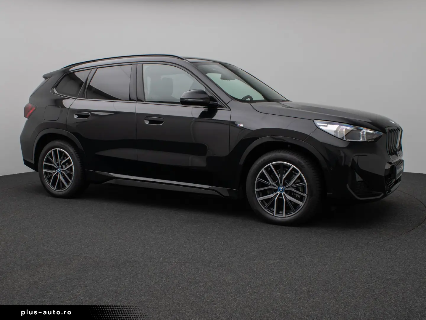 BMW iX1 2023 — imagine 4