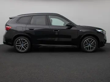 BMW iX1 xD30 M Sport Kamera DAB Komfort Fernlichtass