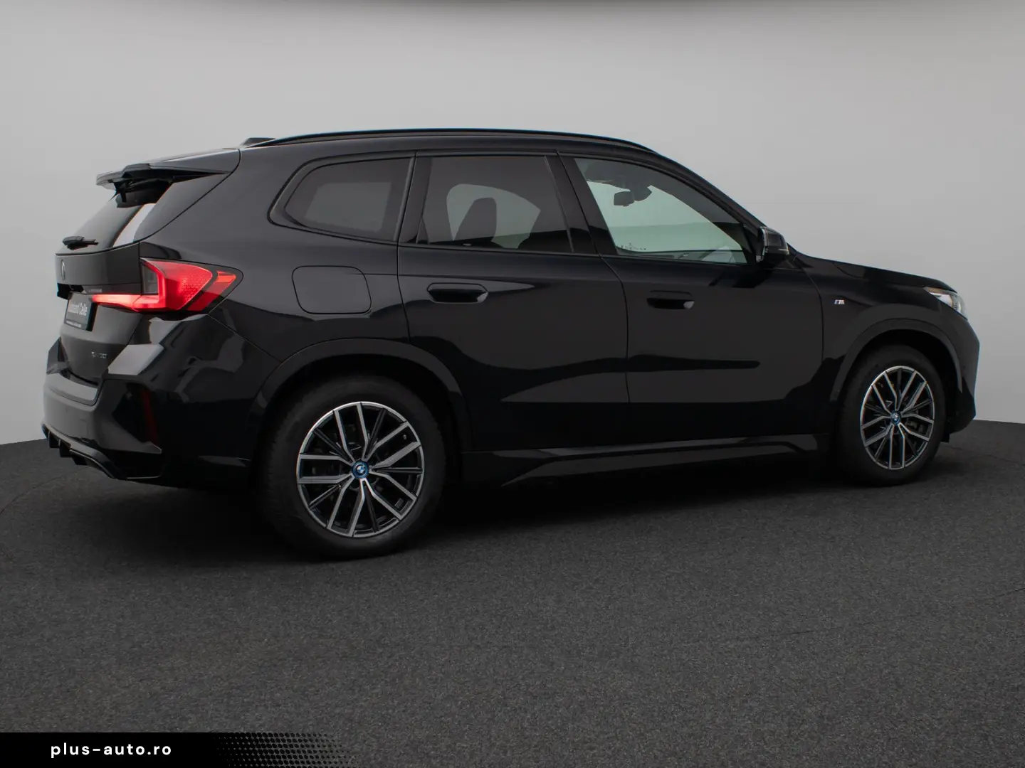 BMW iX1 2023 — imagine 6