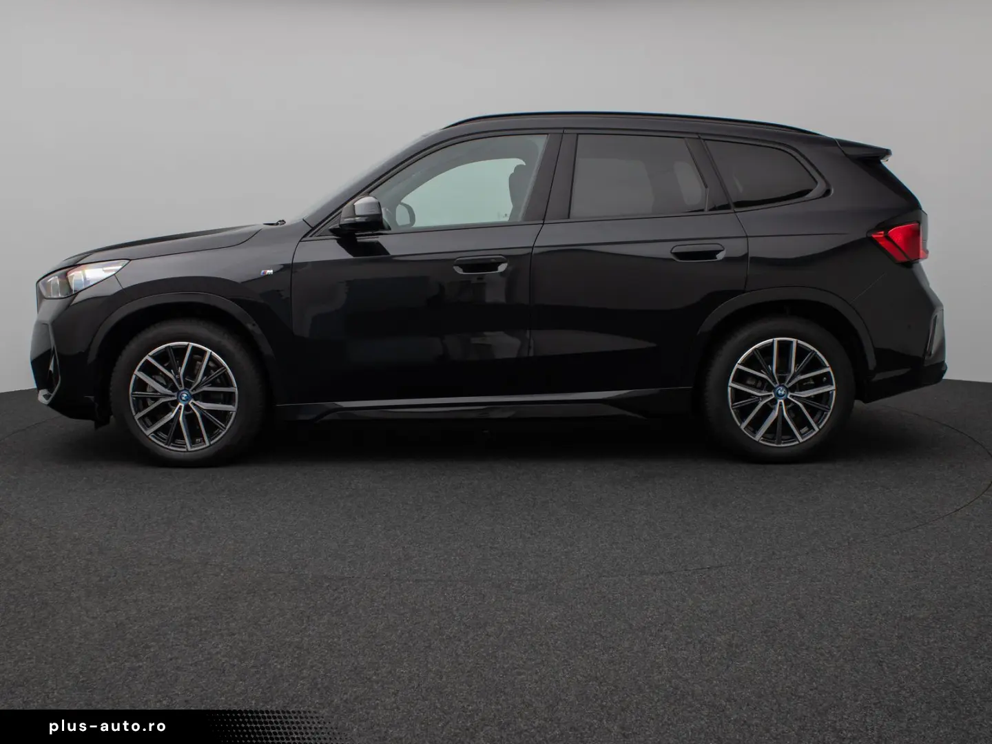 BMW iX1 2023 — imagine 11