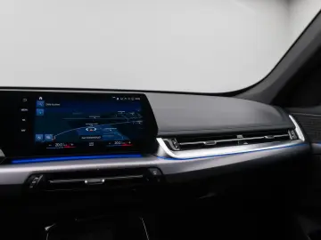 BMW iX1 xD30 M Sport Kamera DAB Komfort Fernlichtass
