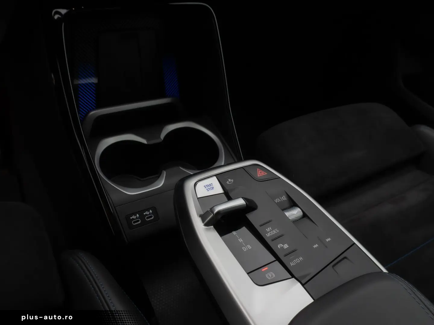 BMW iX1 2023 — imagine 21