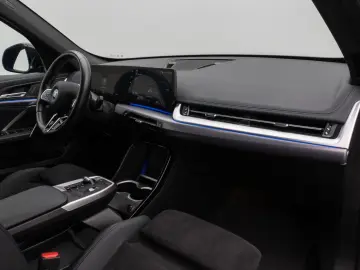 BMW iX1 xD30 M Sport Kamera DAB Komfort Fernlichtass