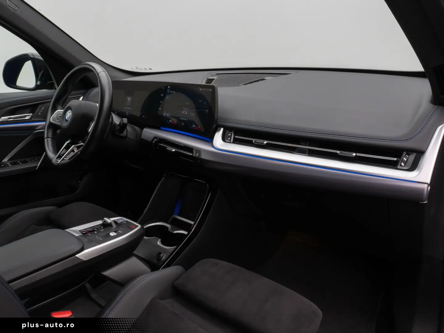 BMW iX1 2023 — imagine 22