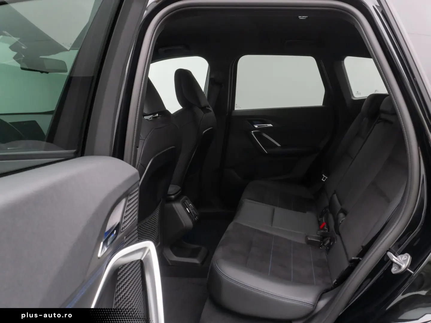 BMW iX1 2023 — imagine 24