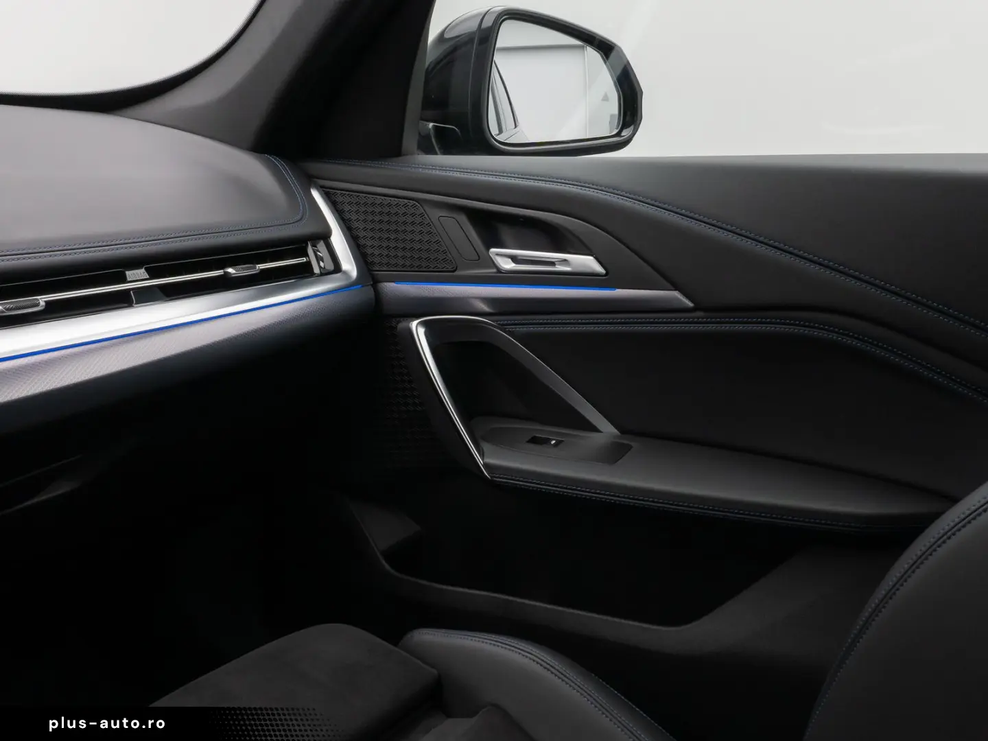 BMW iX1 2023 — imagine 32