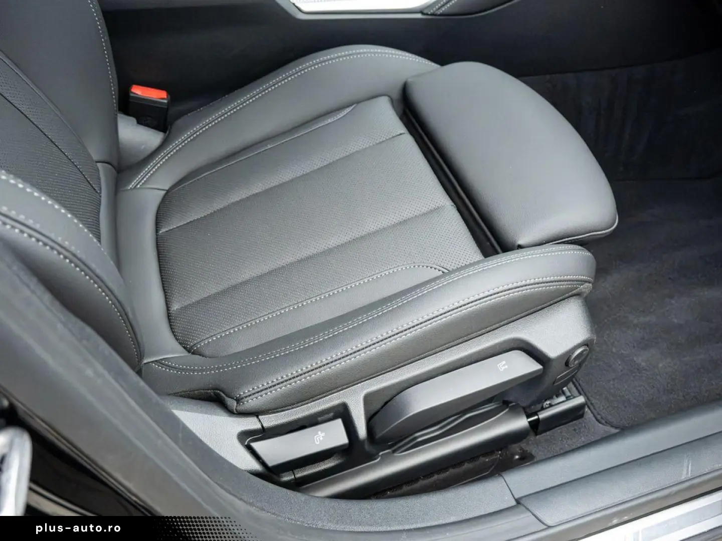 BMW 4 Series 2025 — imagine 12