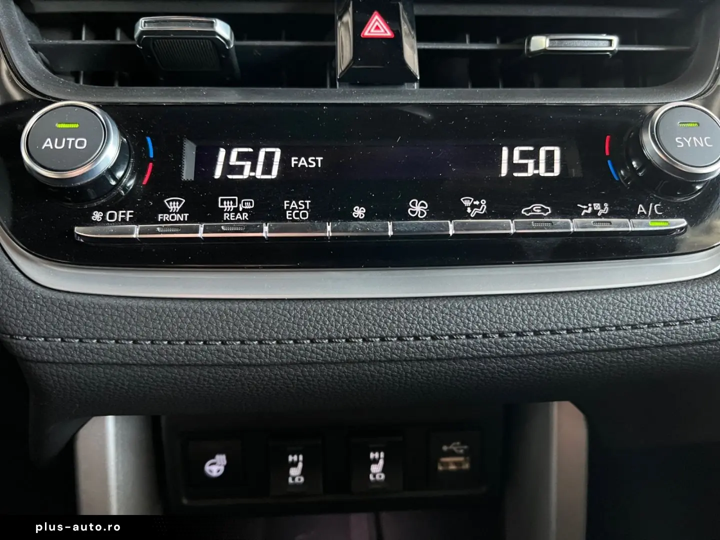 TOYOTA Corolla Cross Hybrid 2.0 Team D  LED ACC SHZ CAM