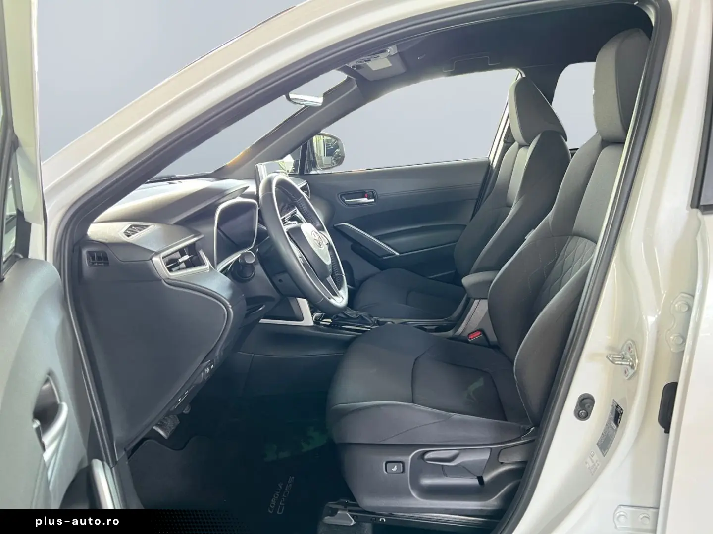 TOYOTA Corolla Cross 2023 — imagine 9