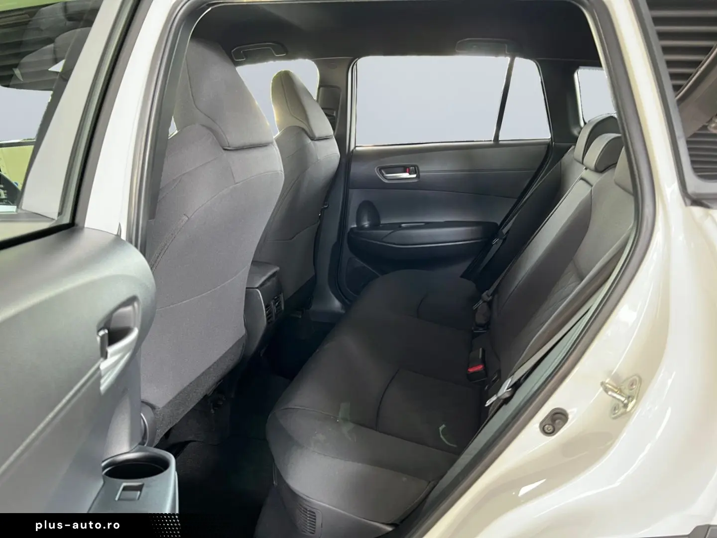 TOYOTA Corolla Cross 2023 — imagine 17