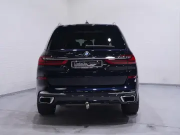 BMW X7 xDrive40i M Sport NAP M Stoelen Carbon spiege