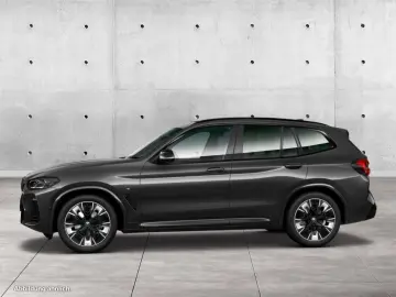 BMW iX3 Impressive Head-up-Display  AHK  Panoramadac