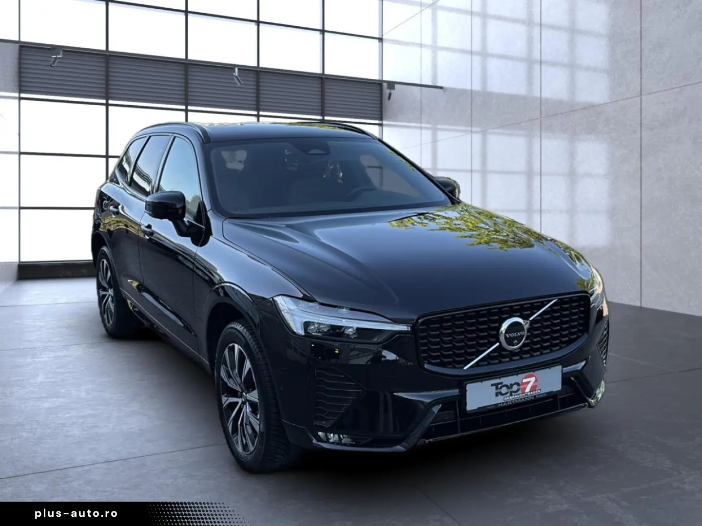 VOLVO XC 60 Plus Dark AWD 360