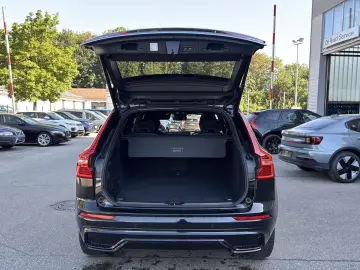 VOLVO XC 60 Plus Dark AWD 360