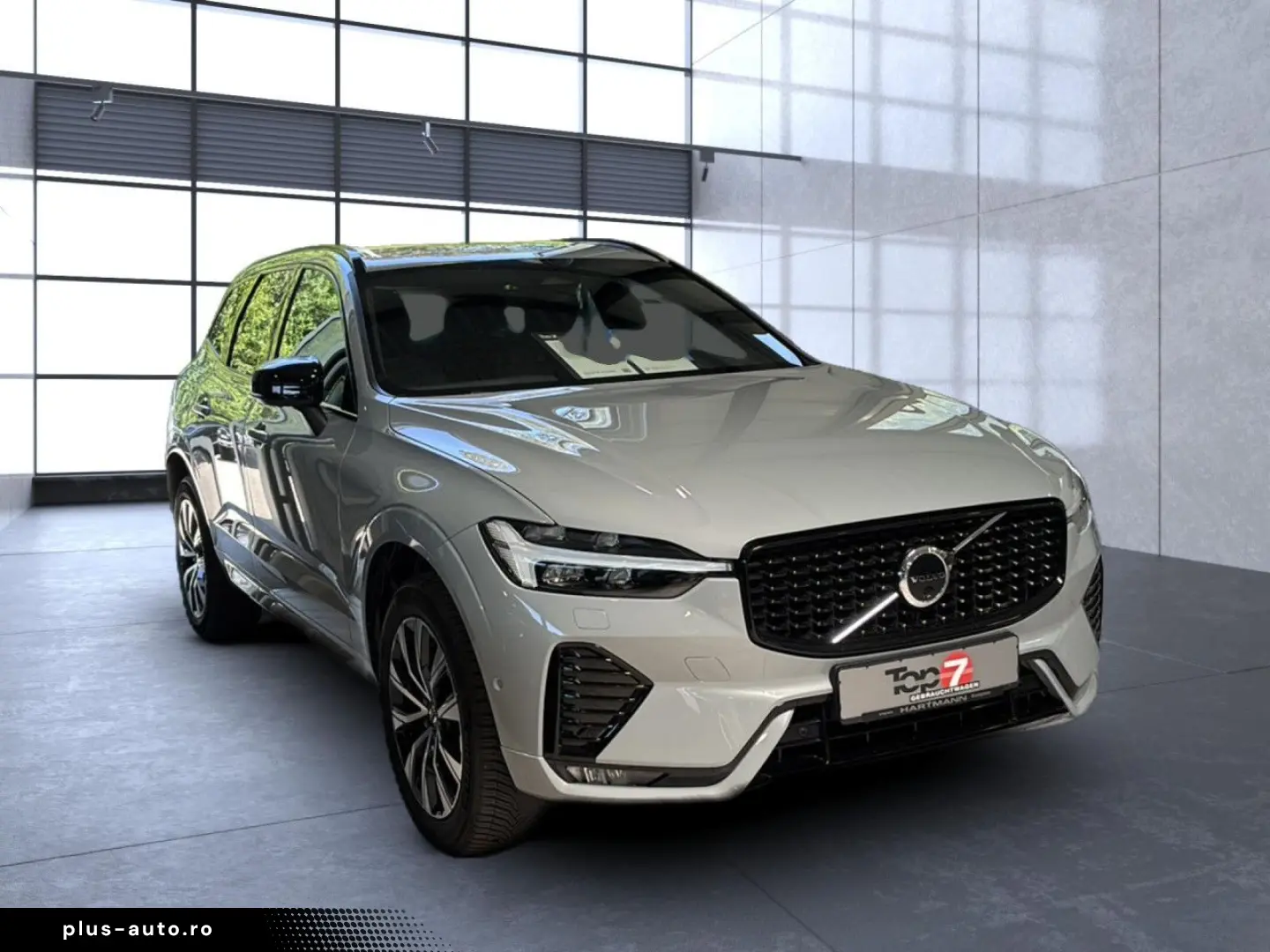 VOLVO XC 60 Plus Dark AWD 360
