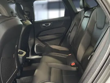 VOLVO XC 60 Plus Dark AWD 360