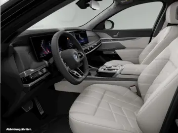 BMW 750e xDrive Inkl. € 1.190 Zubehörbonus M Sport P
