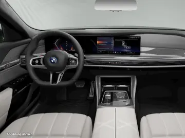 BMW 750e xDrive Inkl. € 1.190 Zubehörbonus M Sport P