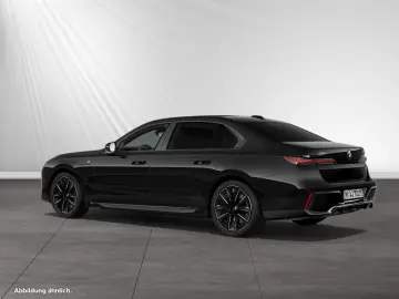 BMW 750e xDrive Inkl. € 1.190 Zubehörbonus M Sport P