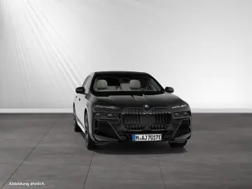 BMW 750e xDrive Inkl. € 1.190 Zubehörbonus M Sport P