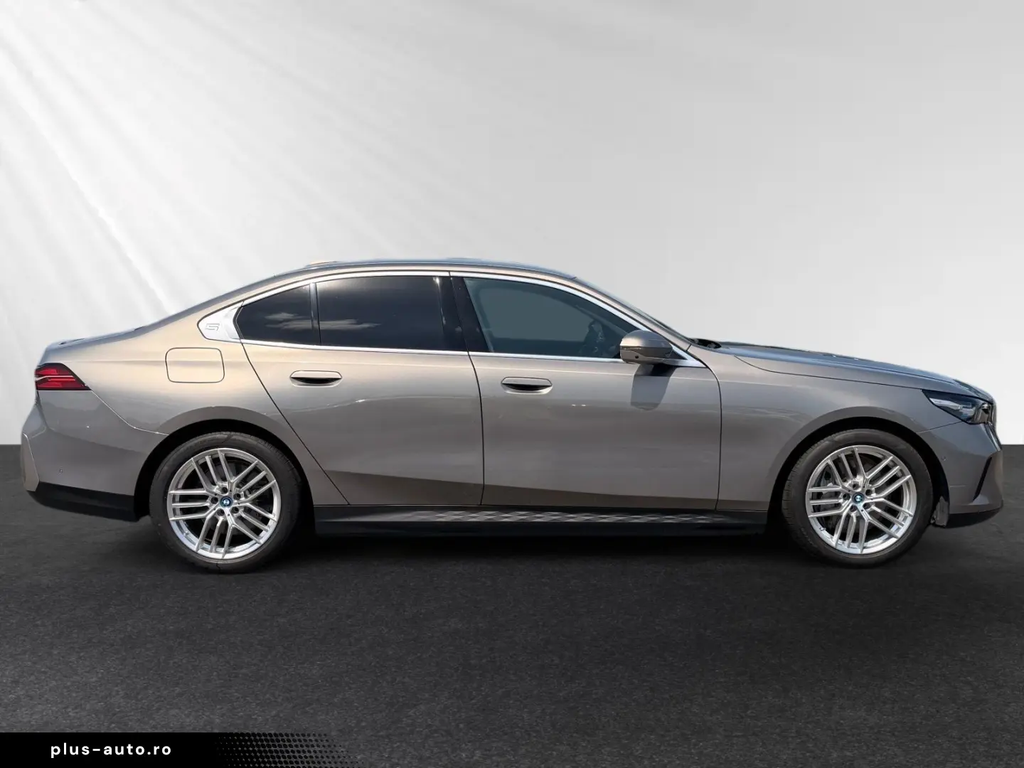 BMW 5 Series 2024 — imagine 2