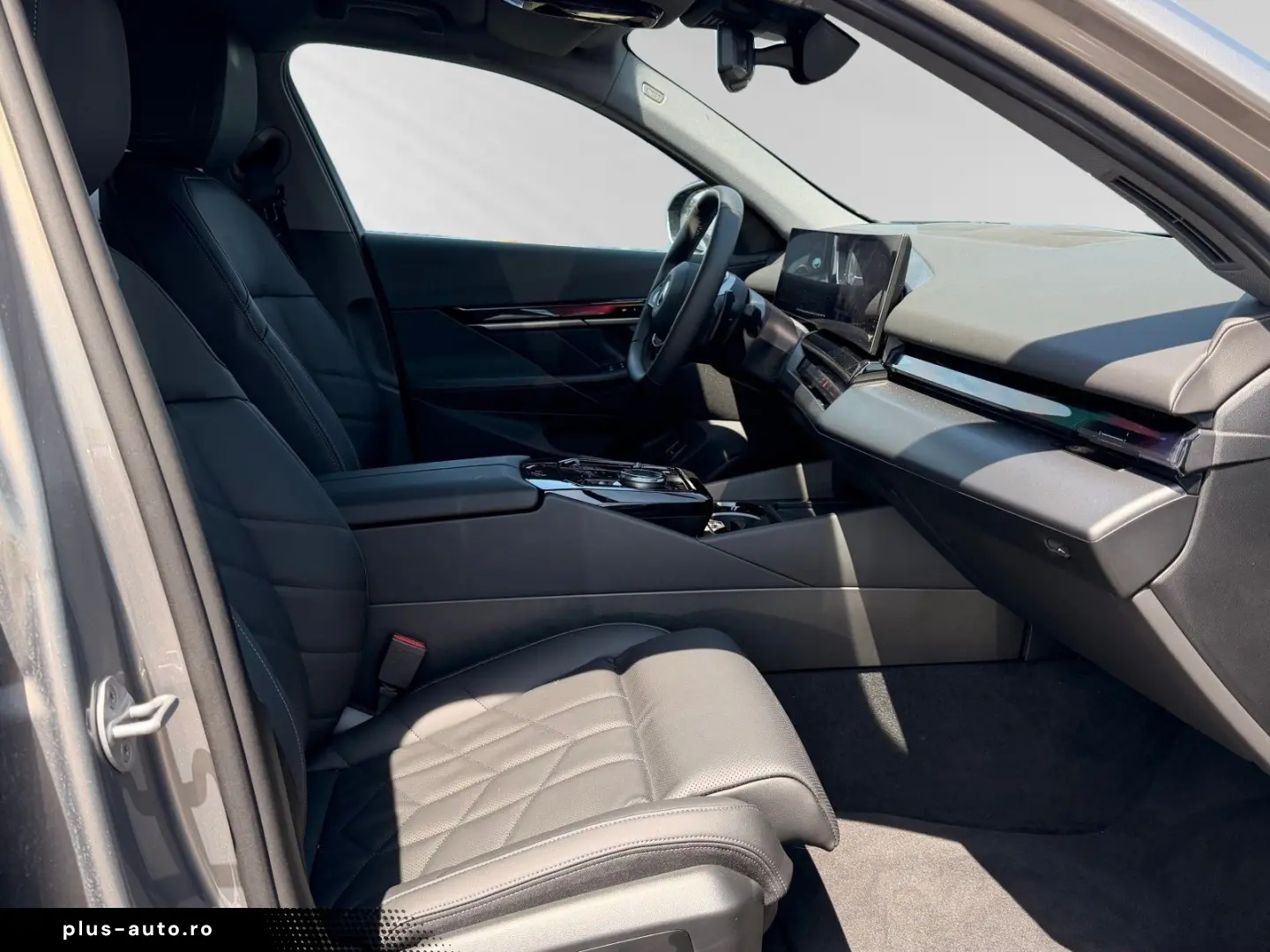 BMW 5 Series 2024 — imagine 9