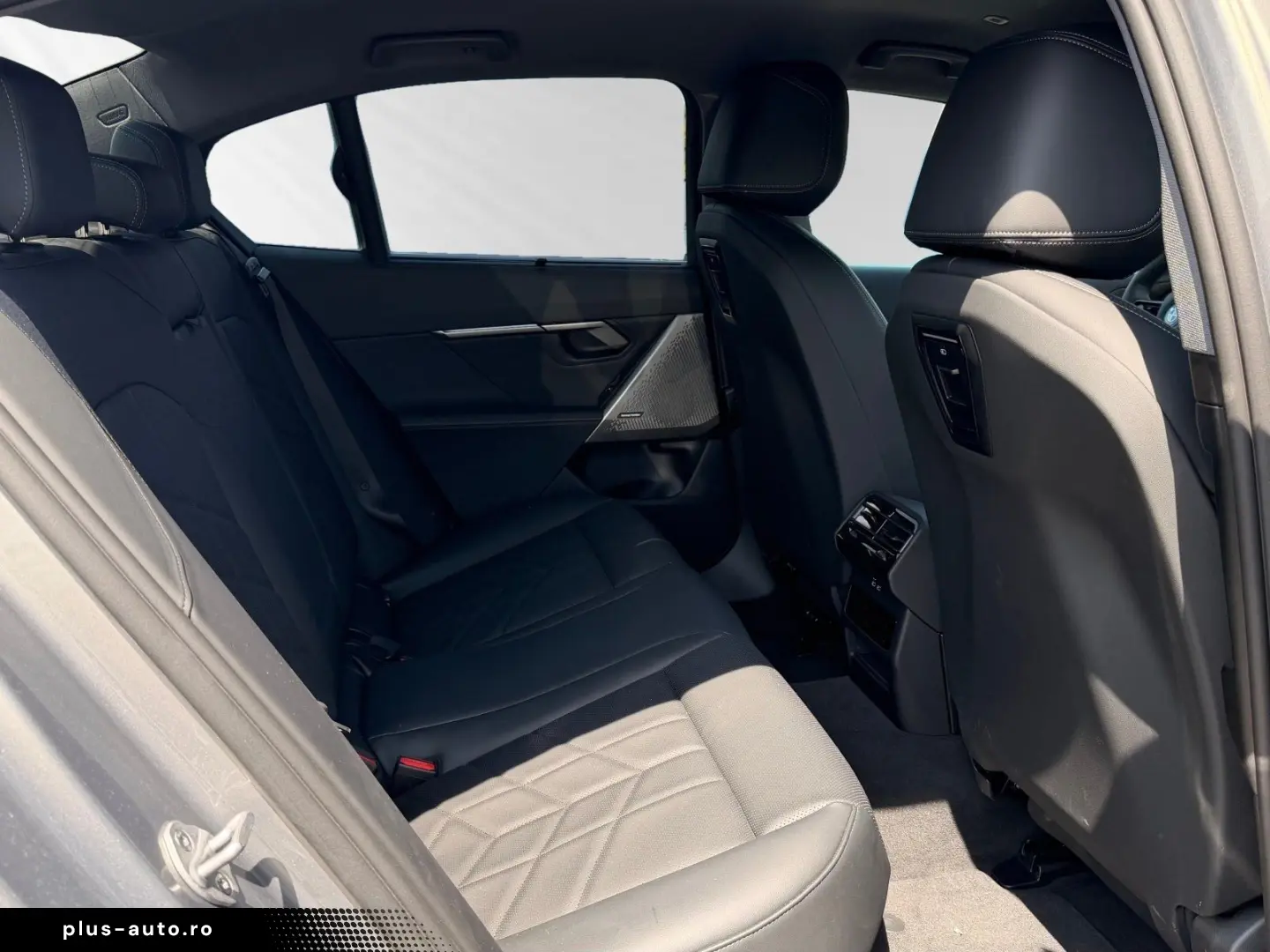 BMW 5 Series 2024 — imagine 15